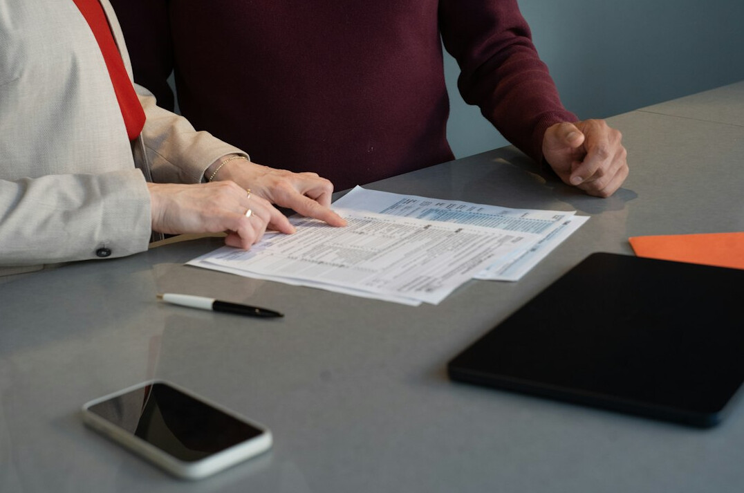 document analysis in office